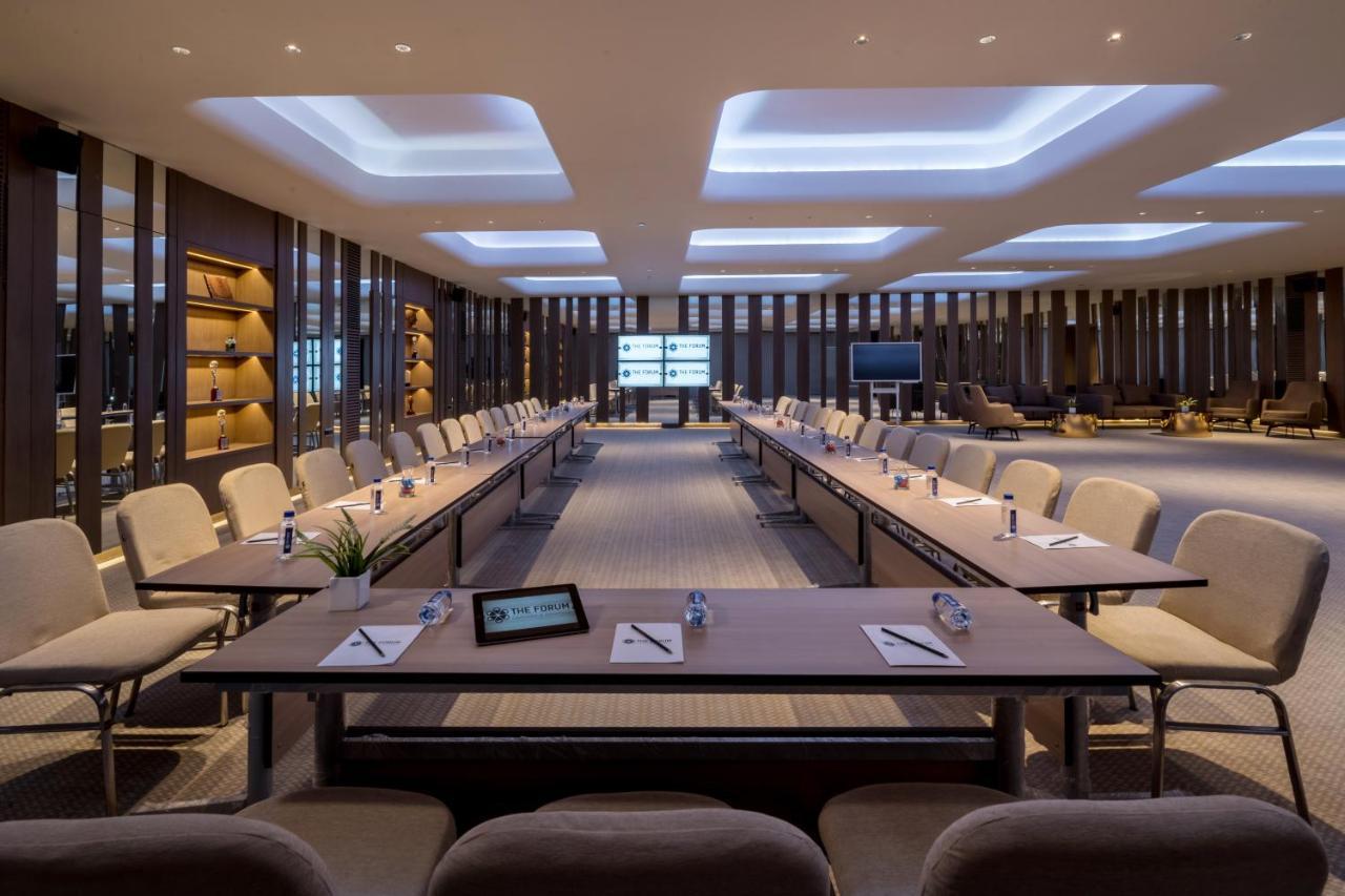 Отель Wyndham Ahmedabad Shela Экстерьер фото