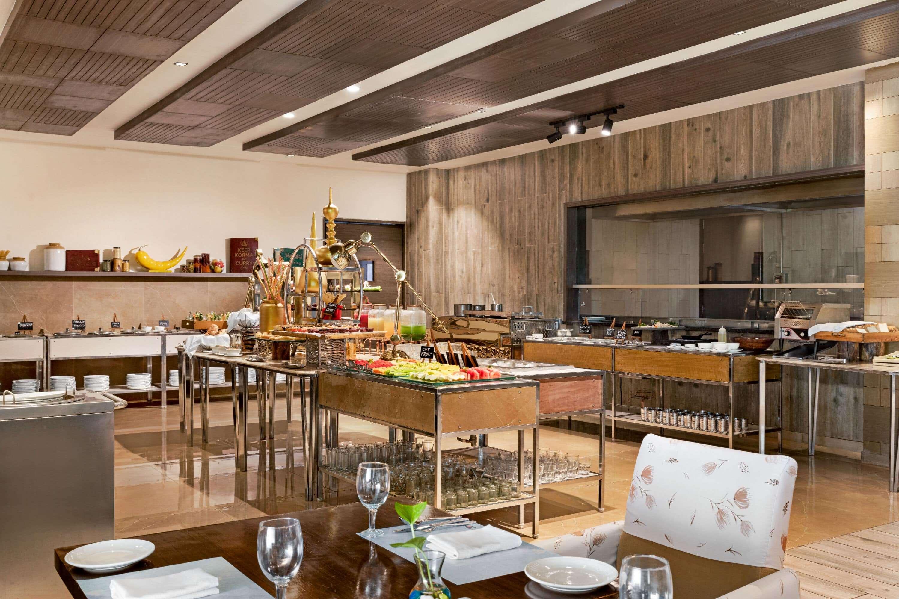 Отель Wyndham Ahmedabad Shela Экстерьер фото