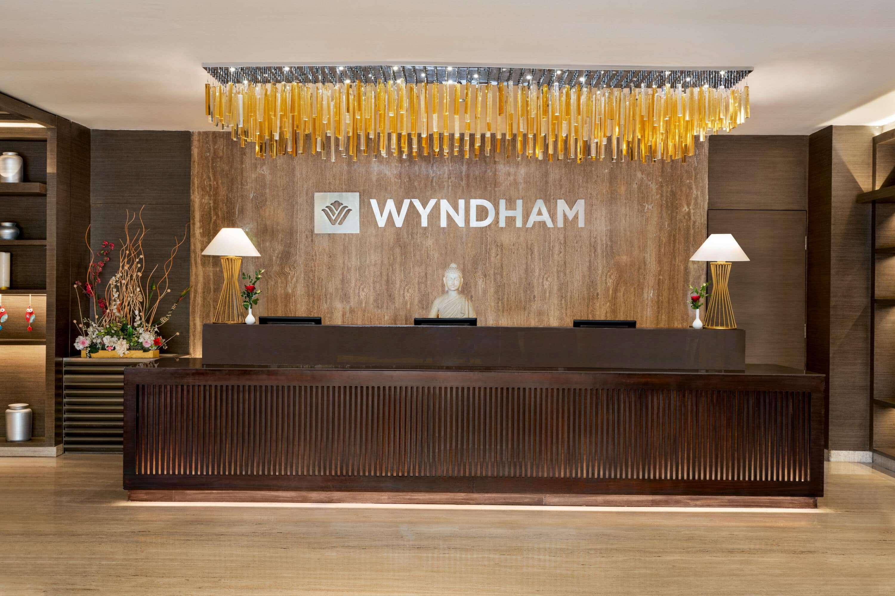 Отель Wyndham Ahmedabad Shela Экстерьер фото